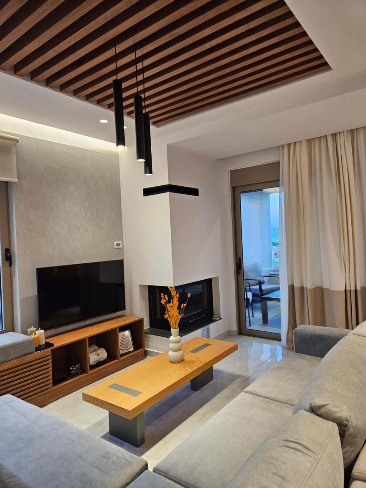 Calm & Dreamy Luxury Apts Pirgos (West Crete)